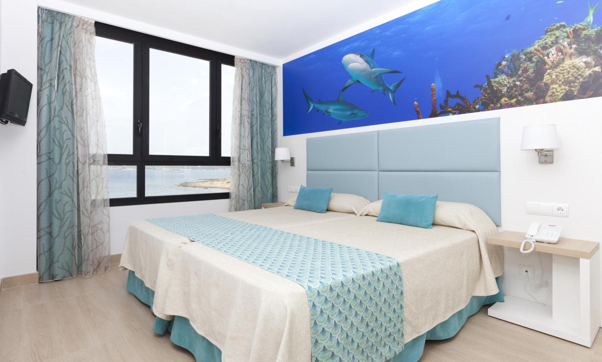 Marvell Club Hotel & Apartments San Antonio  Rum bild
