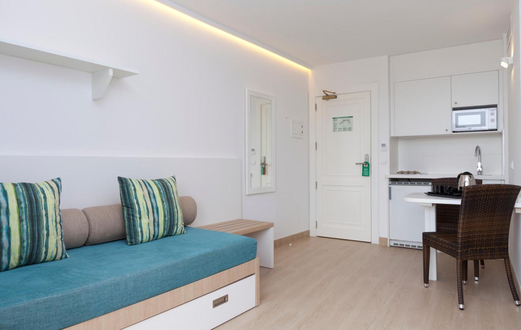 Marvell Club Hotel & Apartments San Antonio  Rum bild